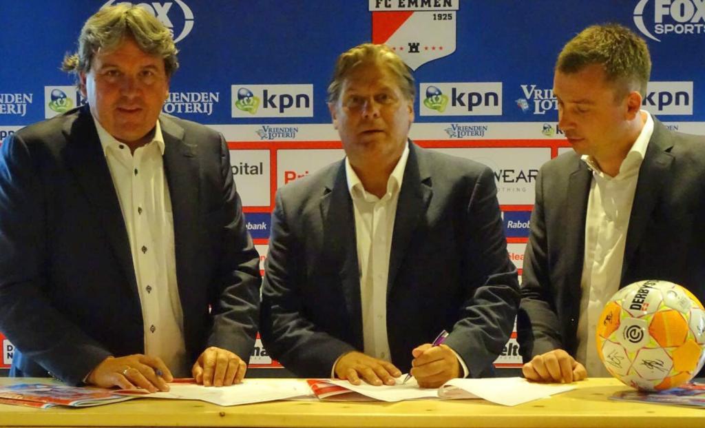 Henk Hummel, Ben Haverkort en Dave Fitch tekenen de partnership